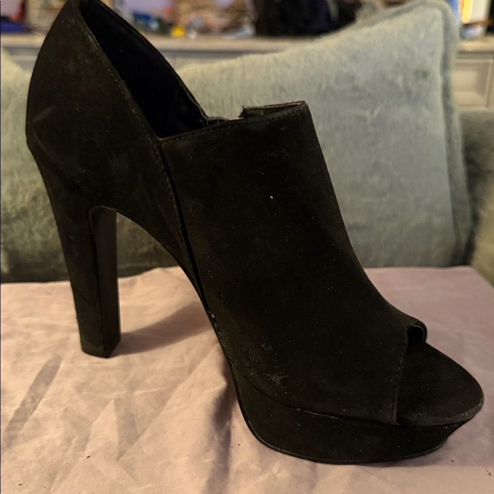 Diba Black Peep Toe Heels